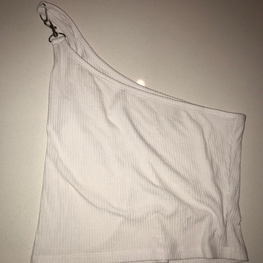 LF one shoulder crop top